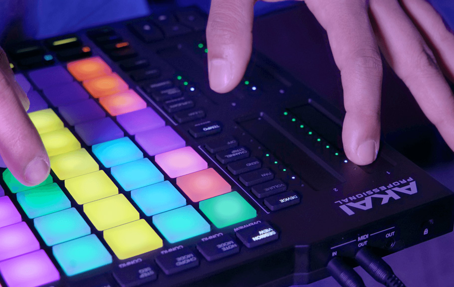 پد کنترلر AKAI APC64