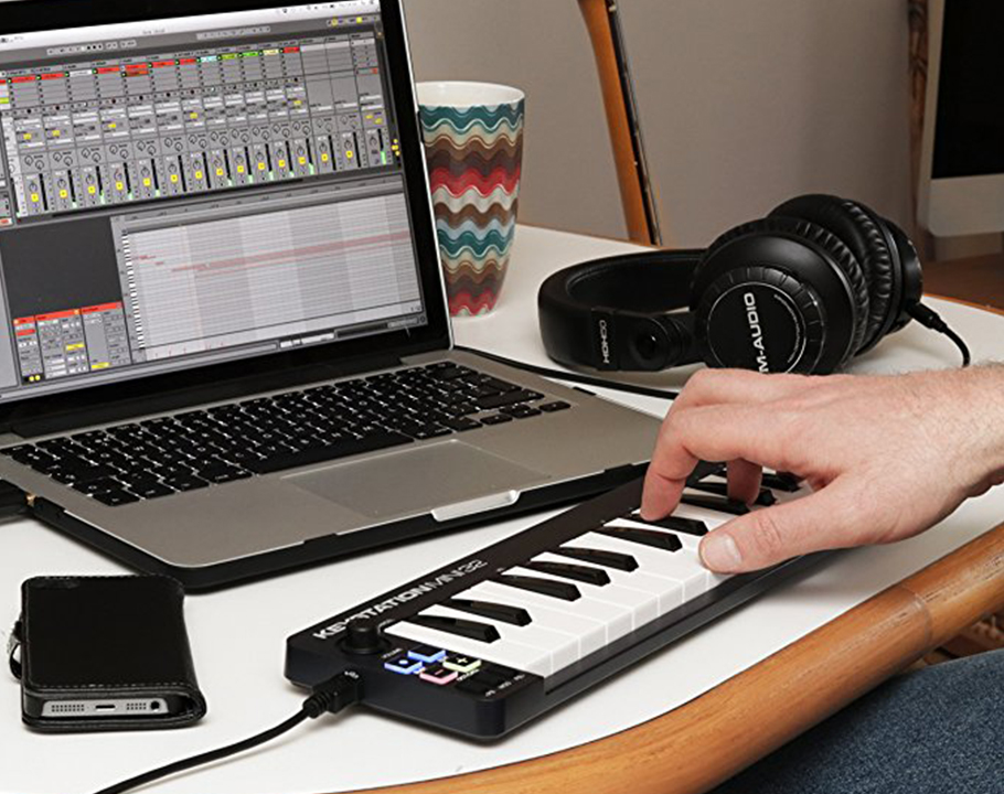 M-Audio Keystation Mini 32 میدی کنترلر M-Audio Keystation Mini 32 میدی کنترلر