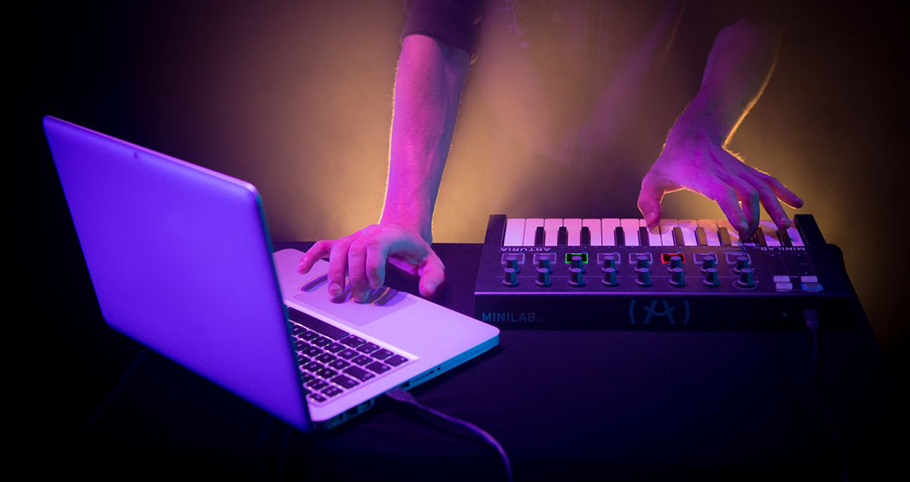 Arturia MiniLab MkII BK میدی کنترلر