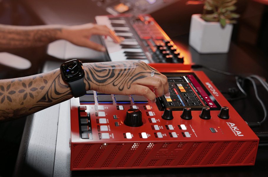 کنترلر نرم افزار AKAI MPC ONE+ کنترلر نرم افزار AKAI MPC ONE+