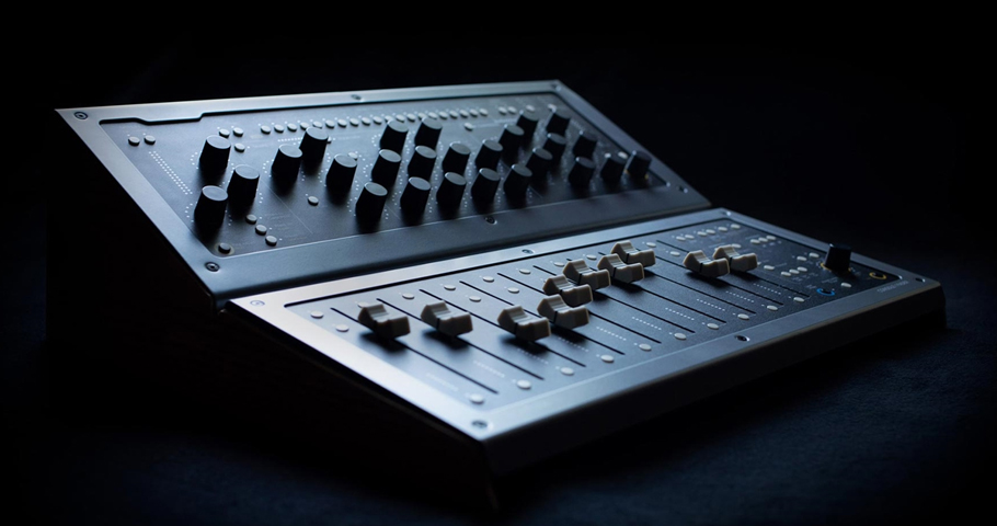 کنترلر نرم افزار Softube Console 1 Fader کنترلر نرم افزار Softube Console 1 Fader