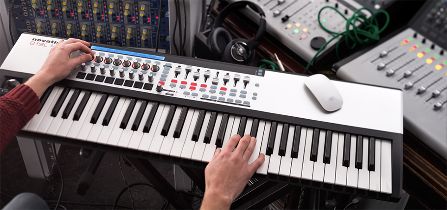 Novation 49 SL MKII میدی کنترلر