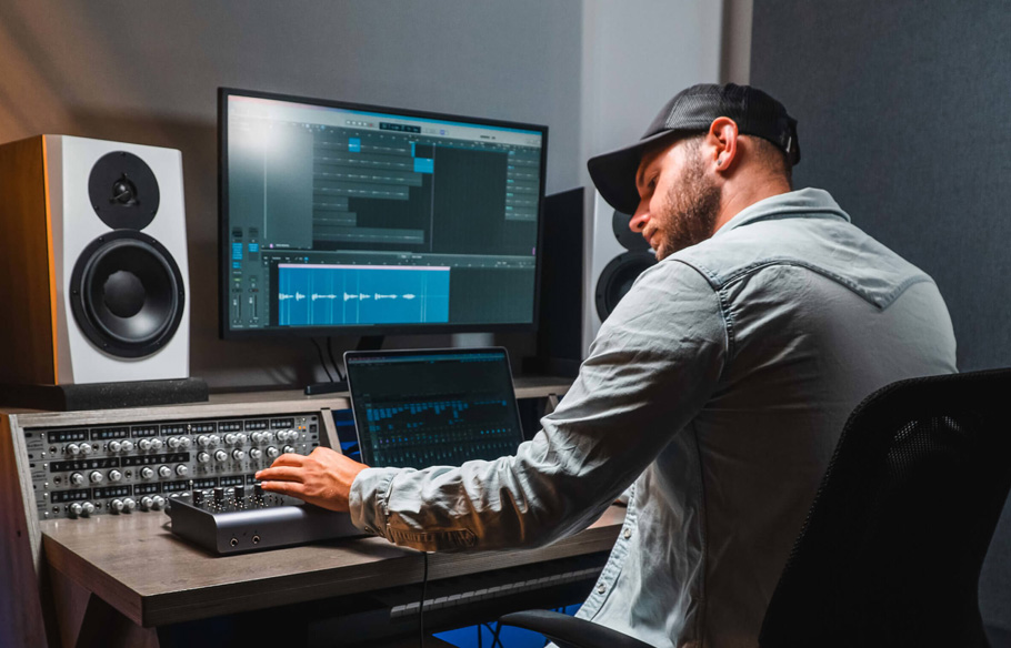 کارت صدا Audient iD44 MKII کارت صدا Audient iD44 MKII