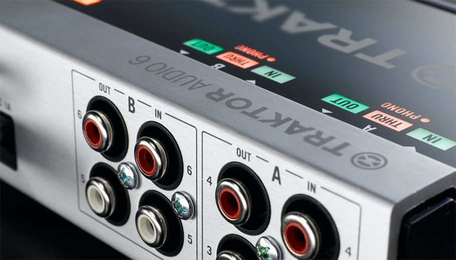 Native Instruments TRAKTOR SCRATCH Audio 6 کارت صدا Native Instruments TRAKTOR SCRATCH Audio 6 کارت صدا