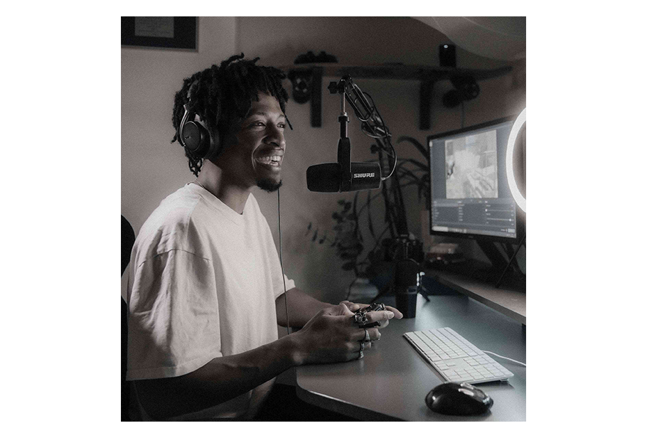 میکروفن یو اس بی Shure MV7 USB Podcast Microphone میکروفن یو اس بی Shure MV7 USB Podcast Microphone