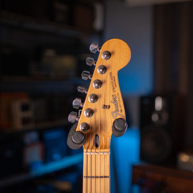 گیتار الکتریک فندر Fender Standard Stratocaster MIM 2007 Black - تصویر 3